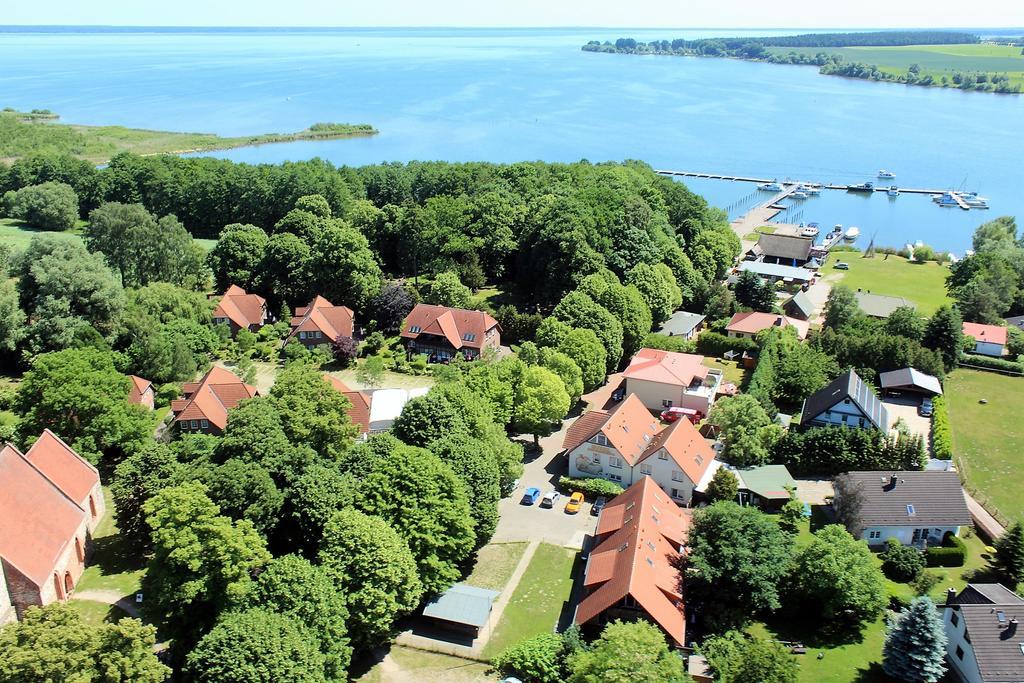 Ferienanlage Mueritz Seeromantik Sietow Dorf Exterior foto